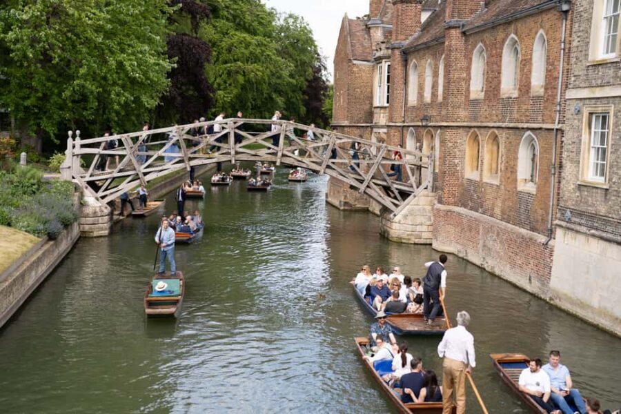 Cambridge: Punting Tour on the River Cam - Photo Opportunities: How to Get the Shots Without Stress