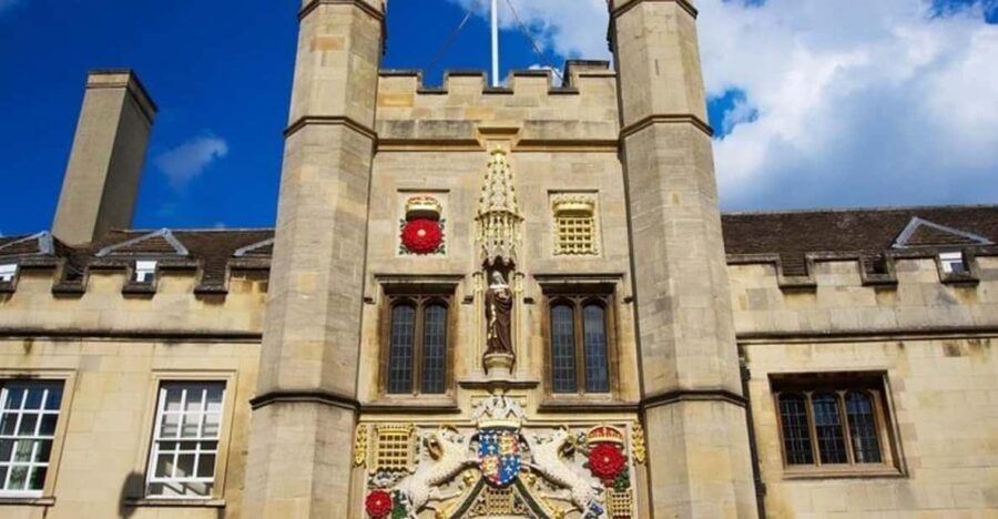 Cambridge: Sightseeing Walking Tour with a Local Guide - Courtyards, stories, and the pace that lets you ask questions