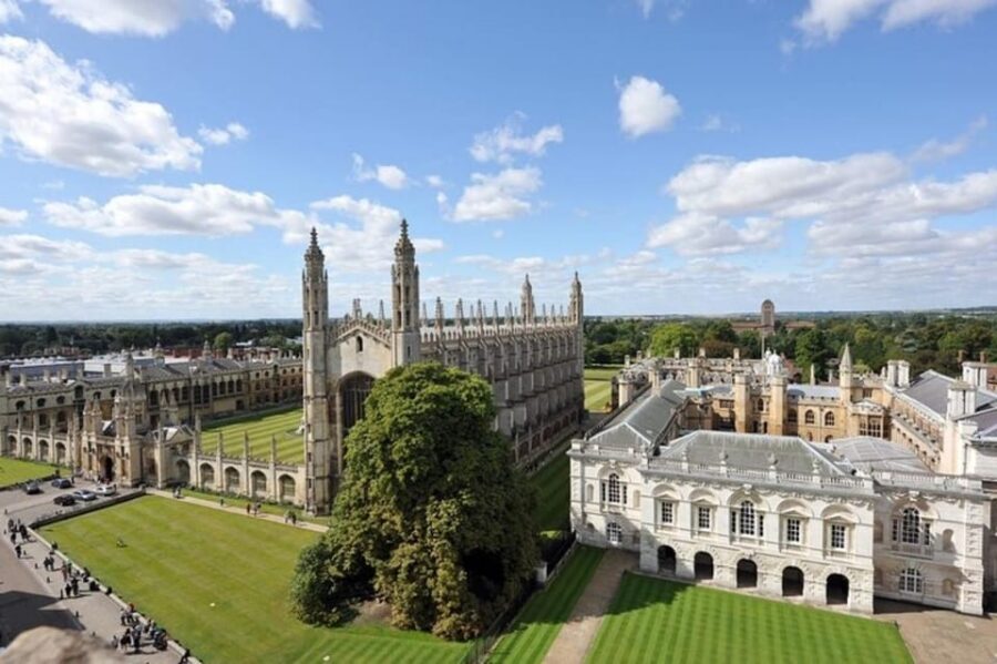 Cambridge: Sightseeing Walking Tour with a Local Guide - Tickets, entries, and how not to waste your museum time