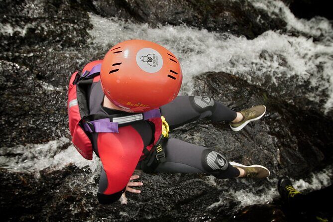 Canyoning in Snowdonia - Booking timing and group size: why 20 people makes a difference