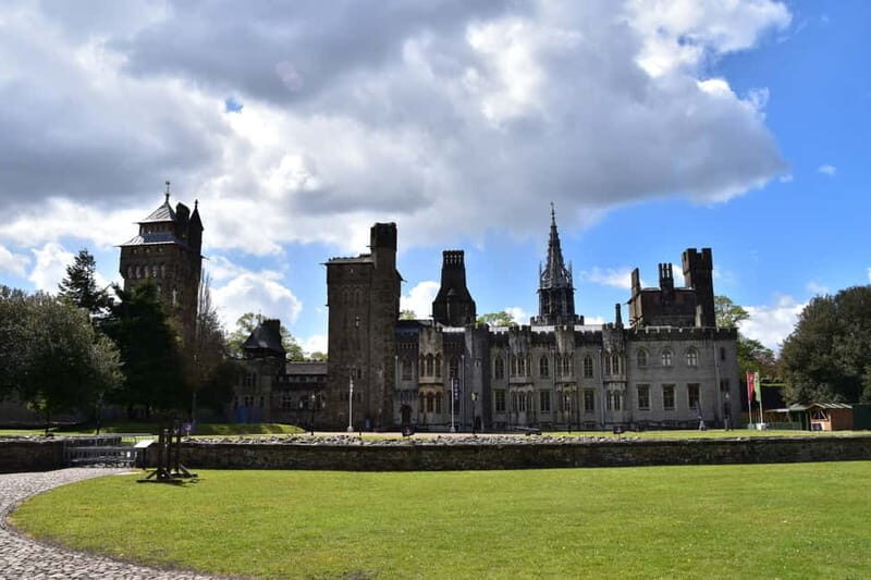 Cardiff: Half-Day City Walking Tour - Weather, shoes, and filming rules you should plan around