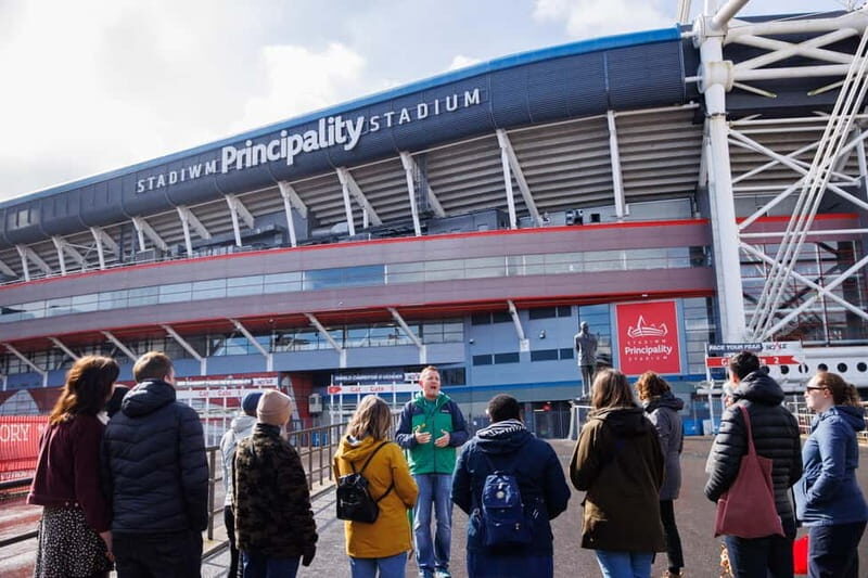 Cardiff: Private Guided Highlights Tour - Where you meet: The Hayes, John Batchelor Statue, and a green guide