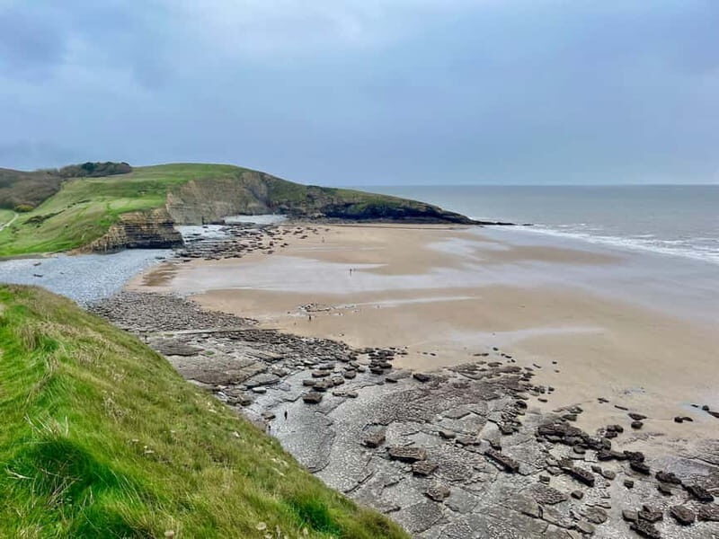 Cardiff: South Wales Cliffs, Beaches & Castles Day Tour - How the guide experience improves your stops