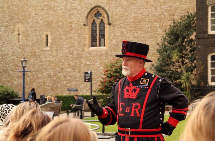 Changing of Guards, Tower of London, Beefeaters & Cruise - Buckingham Palace Changing of the Guard: watching the details, not just the crowd