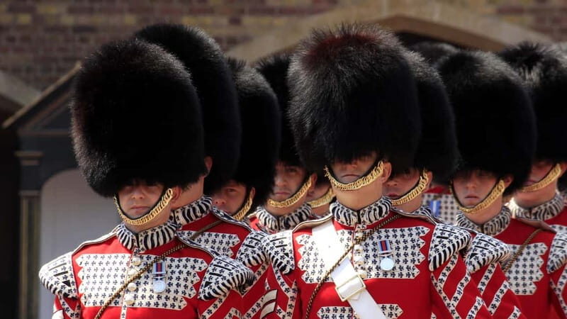 Changing of the Guard at Buckingham Palace Walking Tour - Why this Changing of the Guard walk feels different