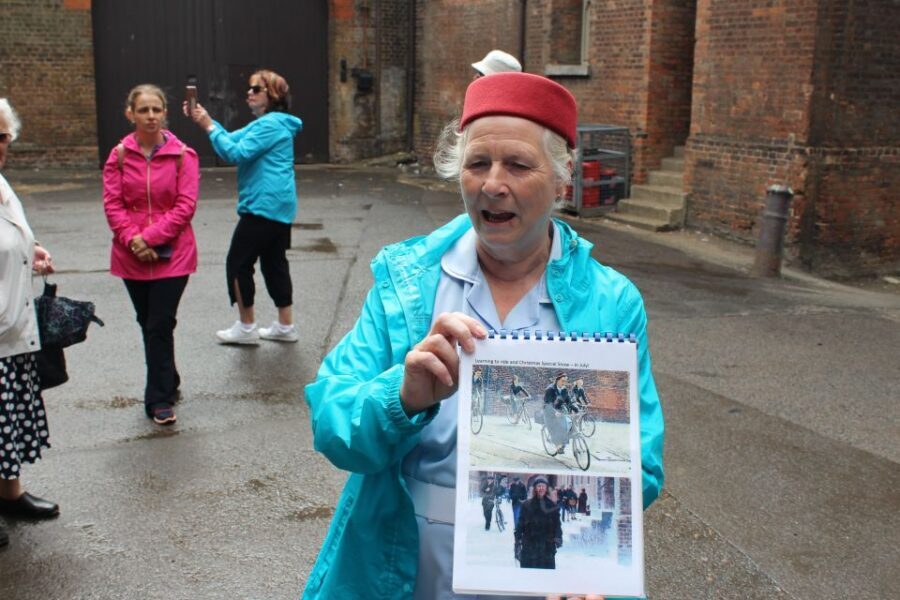Chatham Historic Dockyard: Call the Midwife Tour - Walking the Poplar Dock Streets and Warehouse-Style Film Locations