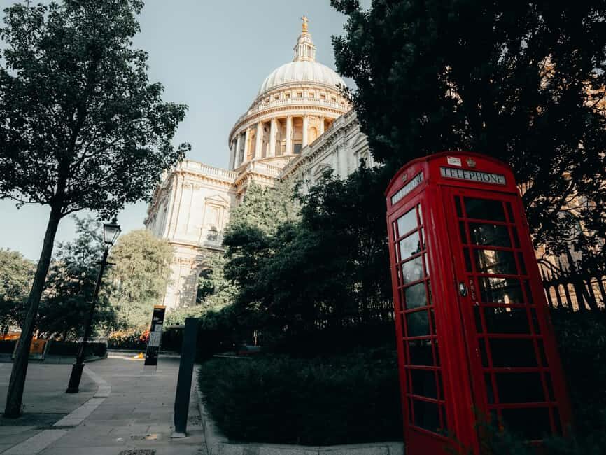 City Hike London (with Borough Market lunch break) - Trafalgar Square to St. Paul’s: Riverside Layout and the Cathedral Moment