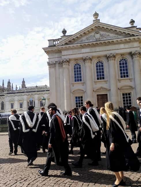 Classic Cambridge Walking Tour with Certified Guide - Your route starts at the Guildhall and ends on King’s Parade