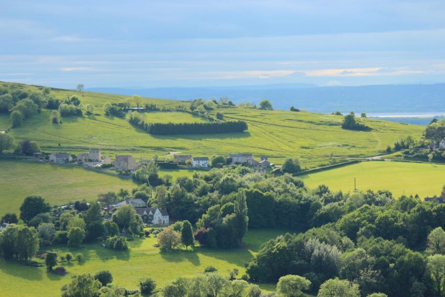 Classic Cotswolds: Online Road Trip Travel Guide - Online guidebook on your phone: great for planning, not a live navigator