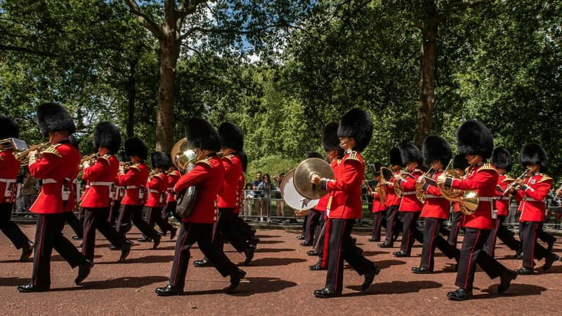 Classic London Tour & Changing The Guards— History In Action - Key points worth knowing