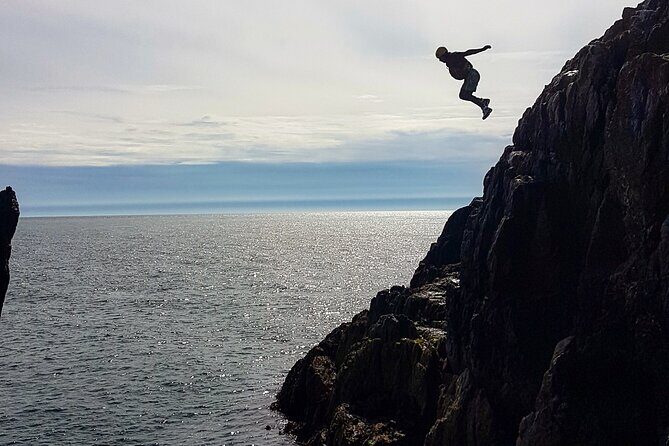 Coasteering (Cliff Jumping, Scrambling, Wild Swimming) on Anglesey - Safety Coaching With Sol and Dom (How Beginners Still Get Real Fun)