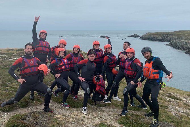 Coasteering on Anglesey - Group size (up to 20) and how it keeps the day smooth