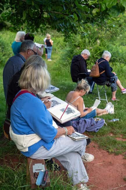 Cockington: Sunset Sketch and Stroll with Sketch Kit - The main technique: light and shade without overthinking