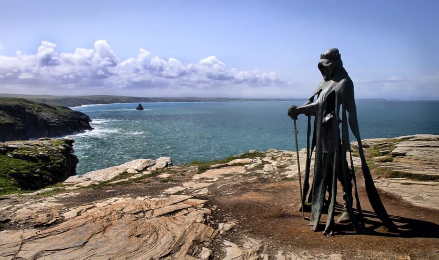 Cornwall: Online Road Trip Travel Guide - Coastal icons: St Ives, Penzance, St Michael’s Mount, and the walking pull