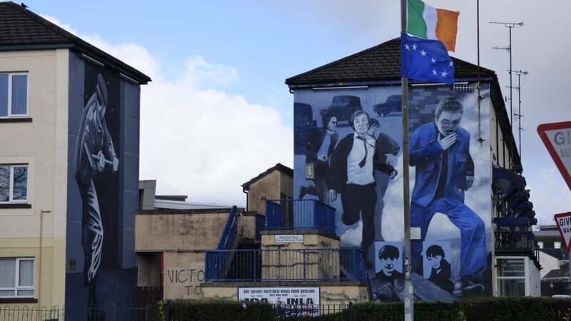 Derry: Bloody Sunday and Bogside Murals Walking Tour - Beyond 1972: partition, discrimination, and the road to 1969