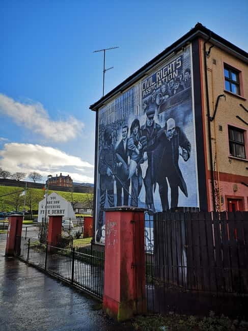 Derry City: The Bloody Sunday Story Walking Tour - Walking Into the Bogside: What Makes This Tour Different
