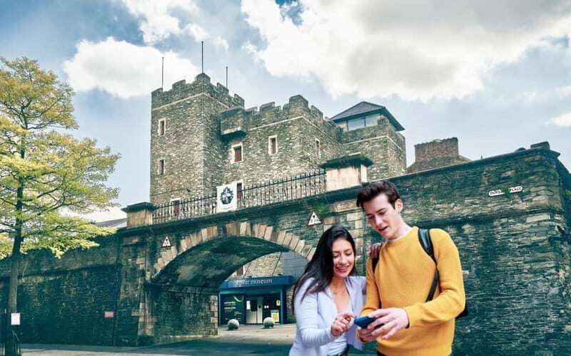 Derry: City Walking Tour & Exploration Game - Escape-room style city games: puzzles, points, and a leaderboard