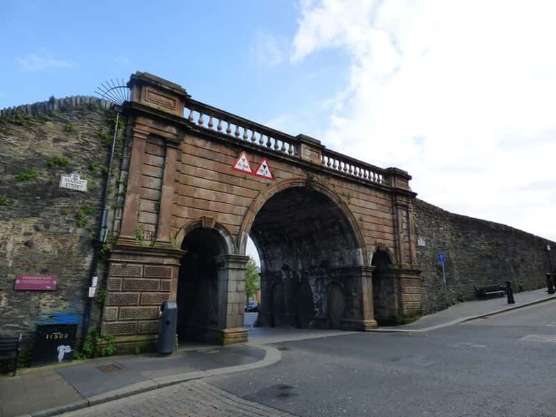 Derry: Derry Girls TV Show Filming Locations Tour - Derry Walled City + Derry Girls: why this walk feels different