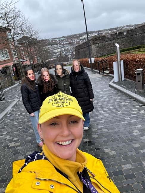 Derry: Guided Derry Girls TV Show Public Tour - Catholics and Protestants: a respectful, explain-it-clearly approach