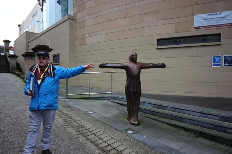 Derry/Londonderry: City Walls History Small Group Tours - How the Guide Keeps It Balanced (and Keeps It Moving)
