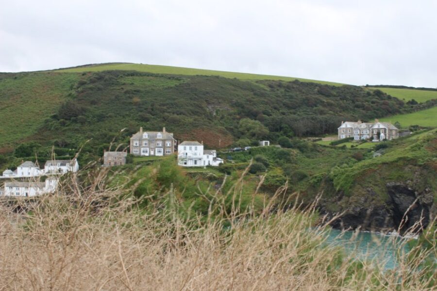 Doc Martin Tour - The 1.5-hour route: what you’ll likely see and why it’s worth your time