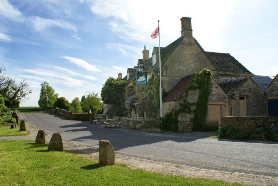 Downton Abbey Film Locations & Blenheim Palace Day Tour - Cogges Yew Tree Farm: Tenant Farmers and the Making of Downton