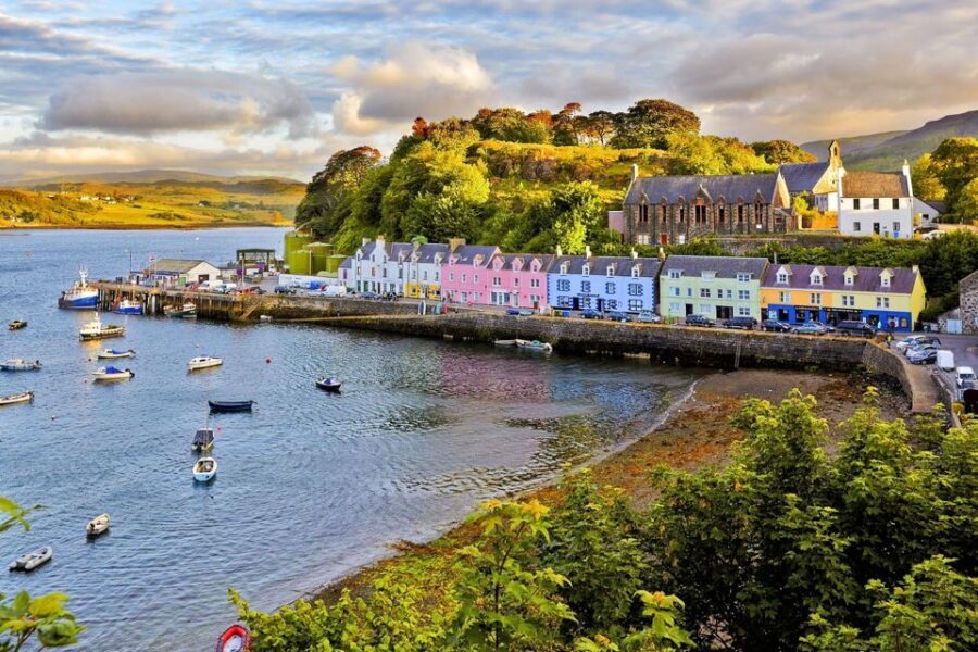 Edinburgh: 3-Day Isle of Skye, Highlands, and Loch Ness Tour - Day 1: From Edinburgh to Loch Lomond’s Luss, then Rannoch Moor and Glencoe
