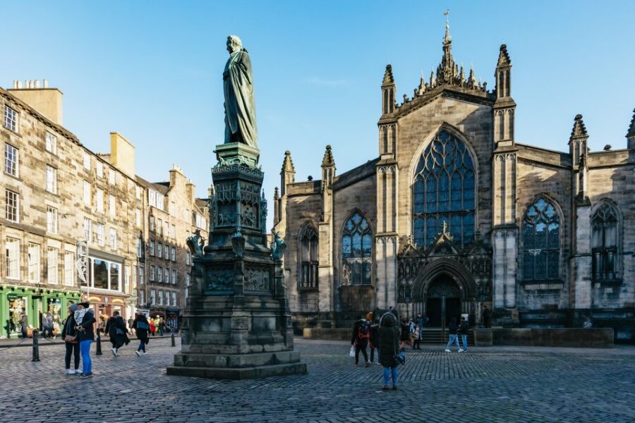 Edinburgh: 3-Hour Guided Walking Tour - Starting outside Usher Hall: where the tour finds its voice