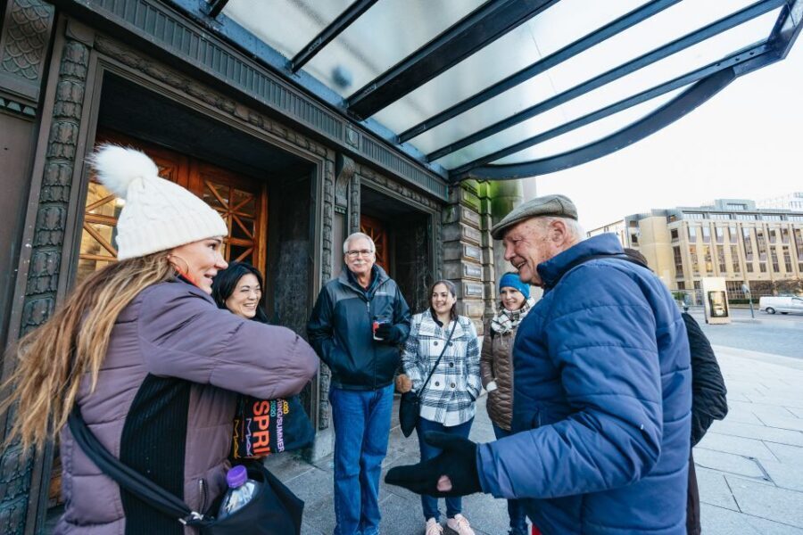 Edinburgh: 3-Hour Guided Walking Tour - Royal Mile flow: St Giles area, city landmarks, and the logic of Old Town