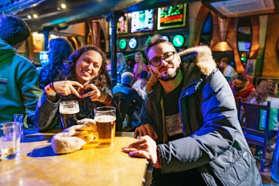 Edinburgh: 7 Bar Pub Crawl with 7 Shots & Discounts - What you actually get: 7 bars, 7 shots, and club entry