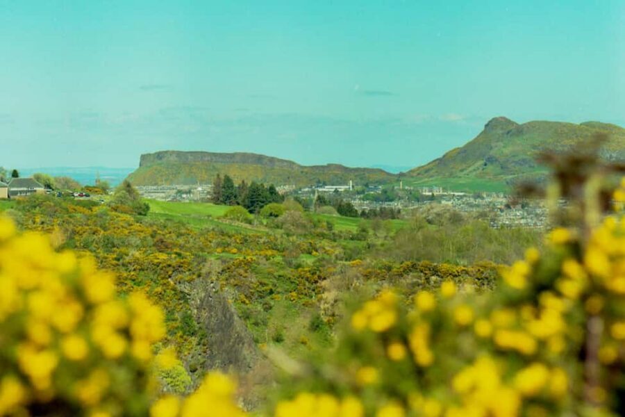 Edinburgh: Arthur's Seat Hike with Mountain Guide - Pace, distance, and fitness: what the 2 hours really means