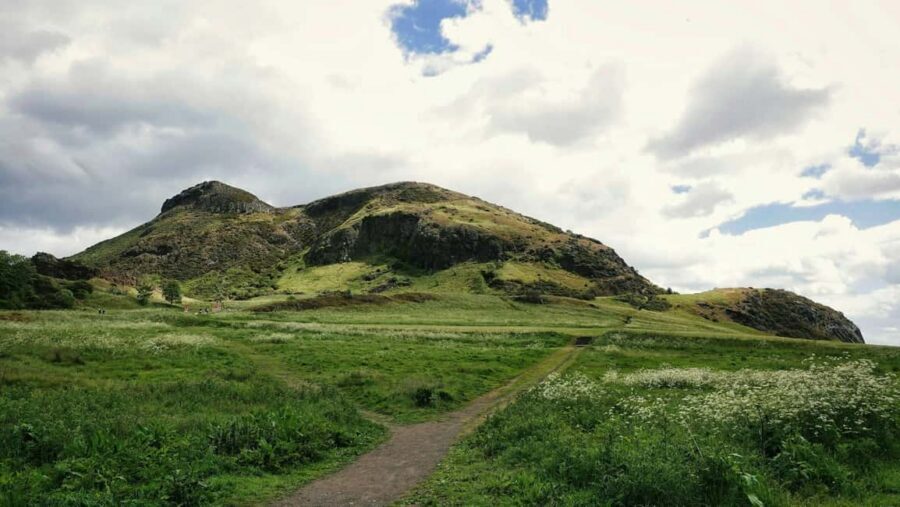 Edinburgh: Arthur's Seat Sunset Hike - What to bring for a comfortable summit and a safe descent