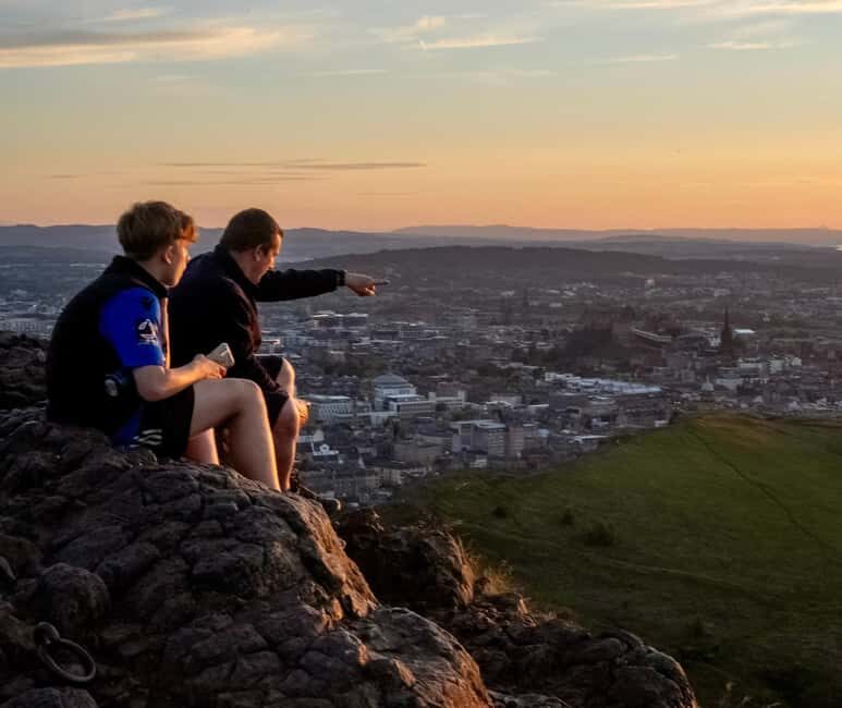 Edinburgh: Arthur's Seat Sunset Hike - The dark descent: headtorch included, so you’re not white-knuckling it