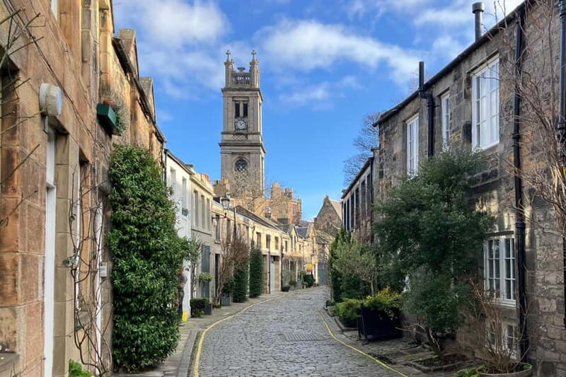 Edinburgh: Dean Village, Circus Lane & Botanic Garden Walk - Getting Oriented at West Register House and Charlotte Square