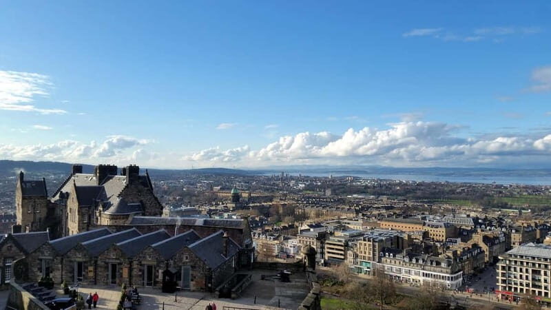 Edinburgh: Edinburgh Castle Guided History Tour with Tickets - Meet on the Royal Mile, Then Walk Up to Castle Rock