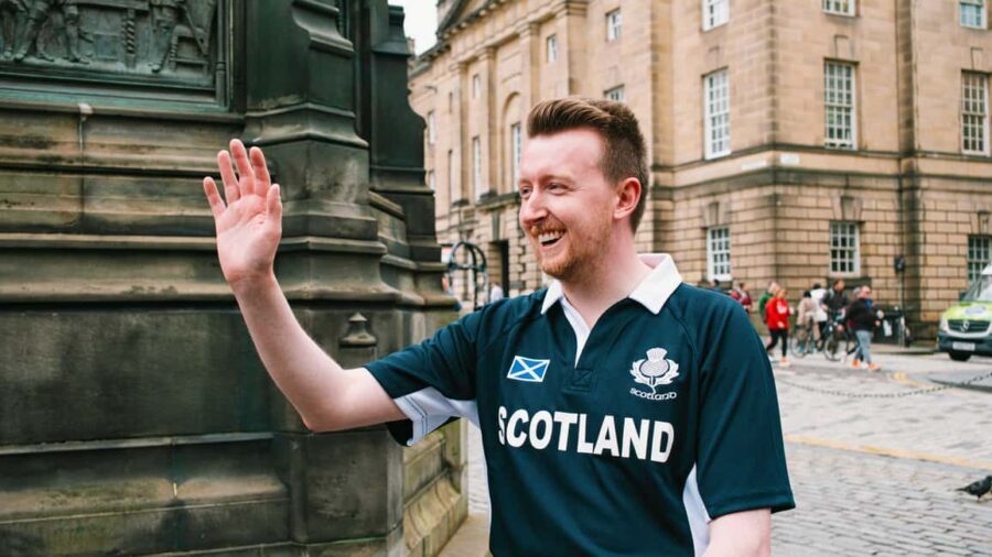 Edinburgh: Edinburgh Castle Tickets & Tour with Kilted Guide - Should you book this Edinburgh Castle kilted guide tour?