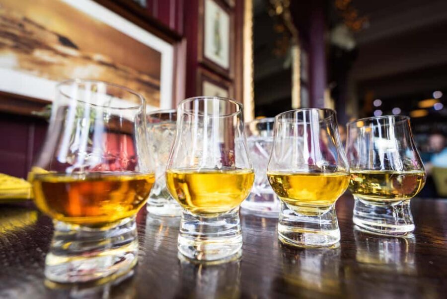 Edinburgh: Food Tour with Scotch, Haggis, Secret Dish & More - Where You Meet and What You Should Bring