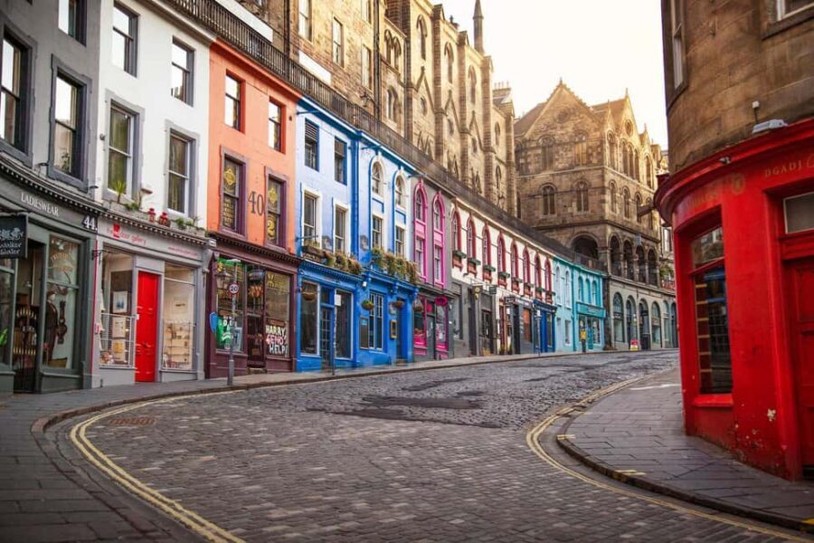 Edinburgh: Full-Day Walking Tour with Edinburgh Castle - Starting at Princes Street: Charlotte Square and the New Town setup