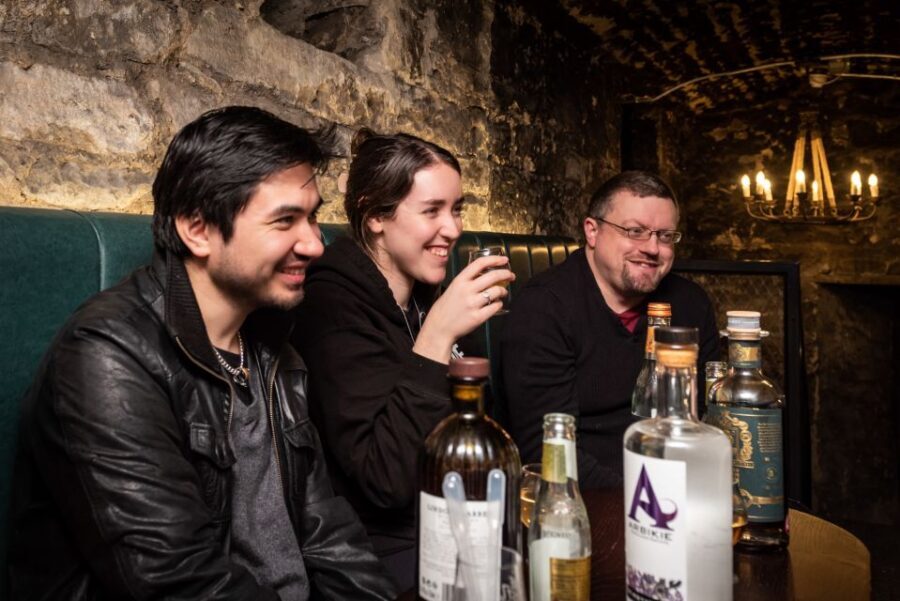 Edinburgh: Gin Tasting at Underground Venue - Quick hits you’ll care about