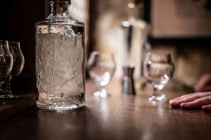 Edinburgh: Gin Tasting at Underground Venue - Where to meet: finding the underground entry fast