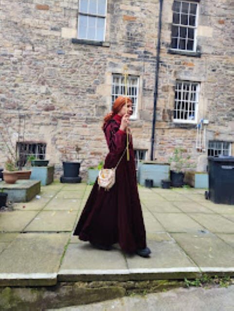 Edinburgh: Guided Ghost Walking Tour - Royal Mile Walk: Hear the Dark Past as You Move