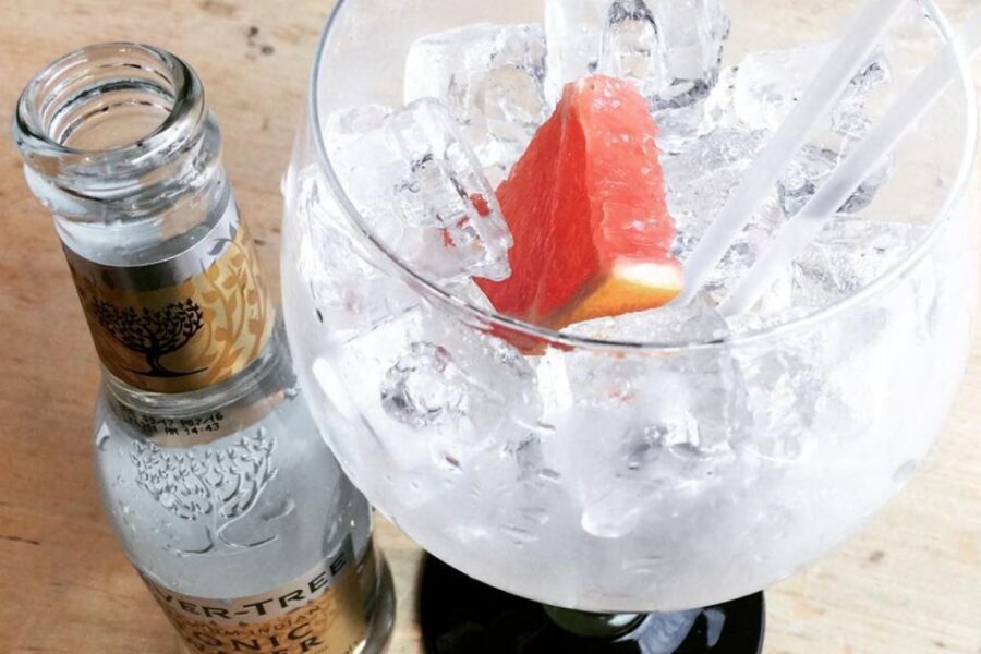 Edinburgh: Guided Gin Tasting at 56 North Distillery - Cocktail Finish: Put Your New Words to Work