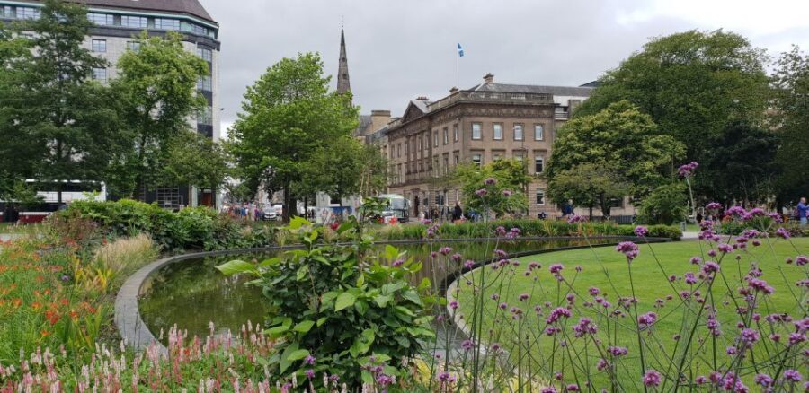 Edinburgh: Guided Tour in French - Why this French tour is a smart first step in Edinburgh