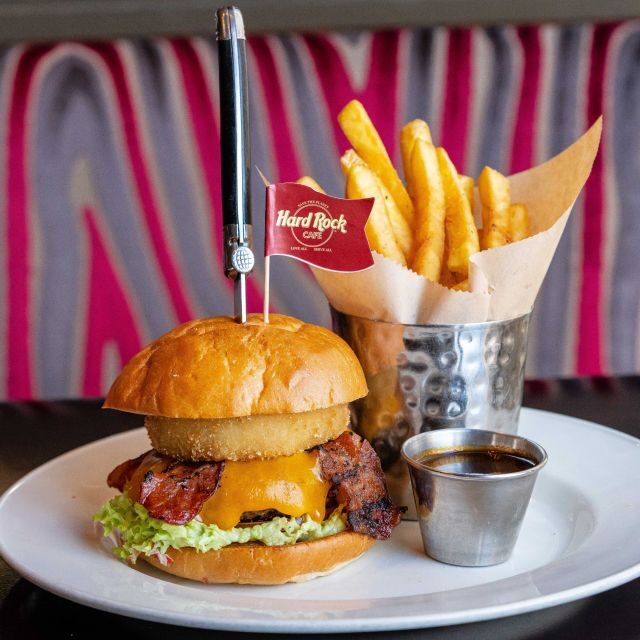 Edinburgh: Hard Rock Cafe with Set Menu for Lunch or Dinner - The 75-minute rhythm: how the meal flows