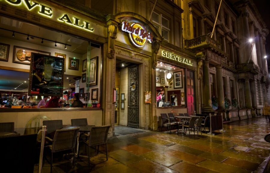 Edinburgh: Hard Rock Cafe with Set Menu for Lunch or Dinner - Acoustic vs Electric menus: what you’re actually choosing