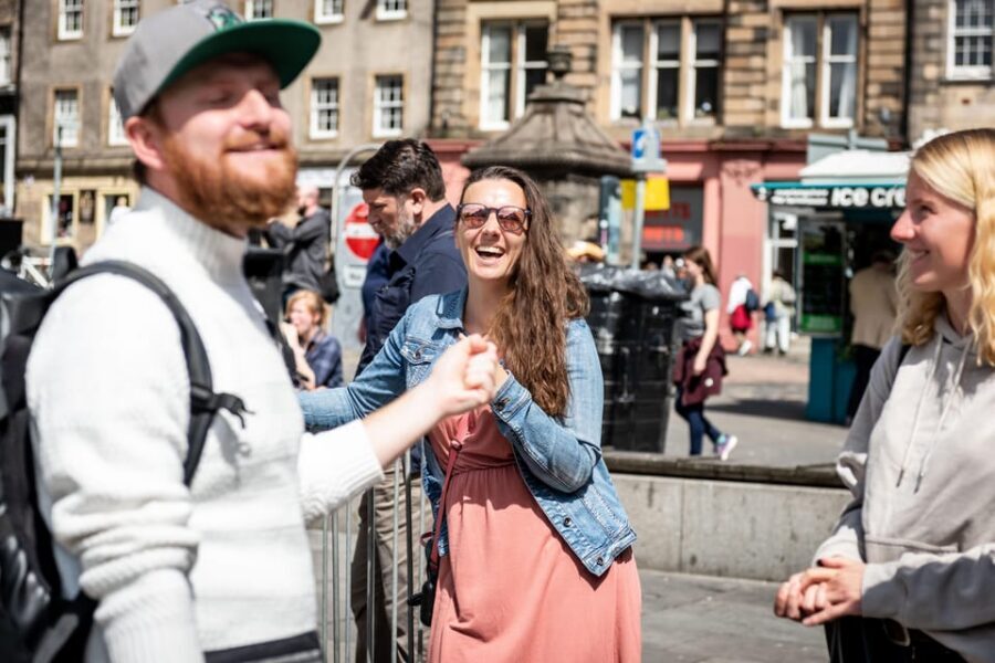 Edinburgh: Harry Potter Guided Tour With A Whisky Tasting - Royal Mile wizard-walk, then Lost Close whisky below