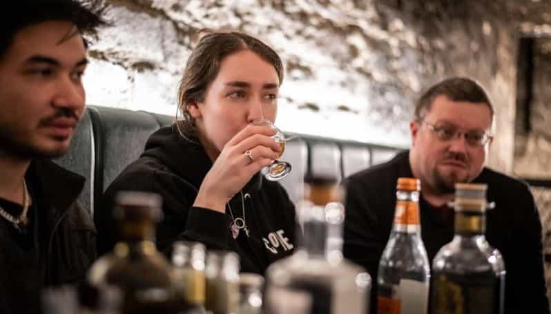 Edinburgh: Harry Potter Origins Tour & Gin Tasting Combo - Starting on the Royal Mile at Tron Kirk Market