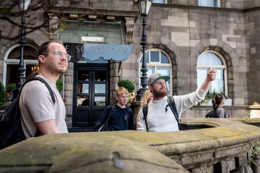 Edinburgh: Harry Potter Tour & Palace of Holyrood Entry - Tron Kirk Market and the Royal Mile: Getting Oriented Like a Local