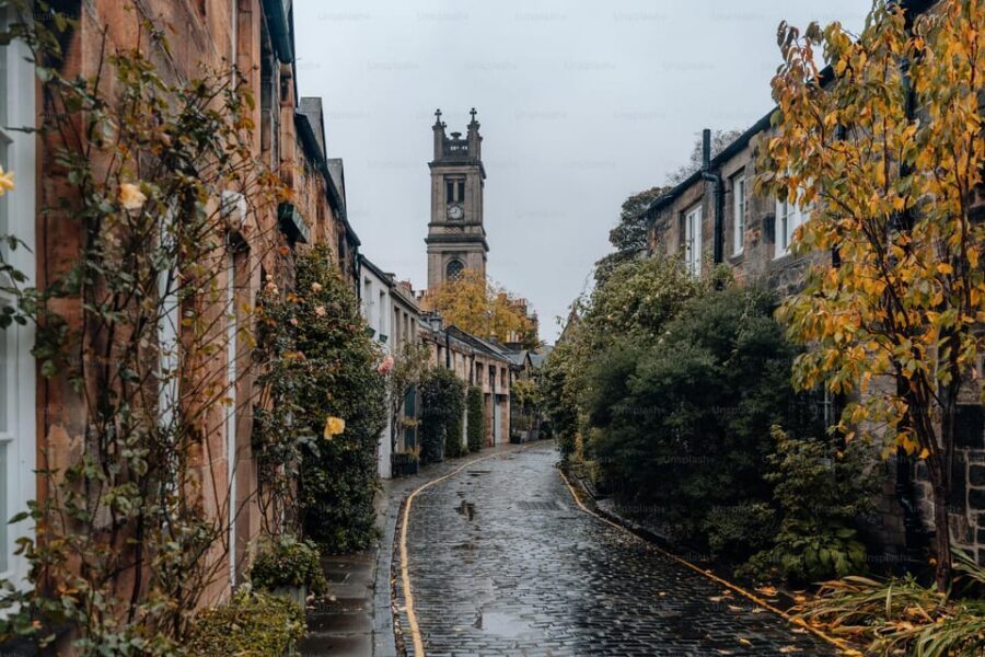 Edinburgh: Harry Potter Walking Tour with Dungeon Entry - Elephant Café: the stop that makes Rowling’s story feel real