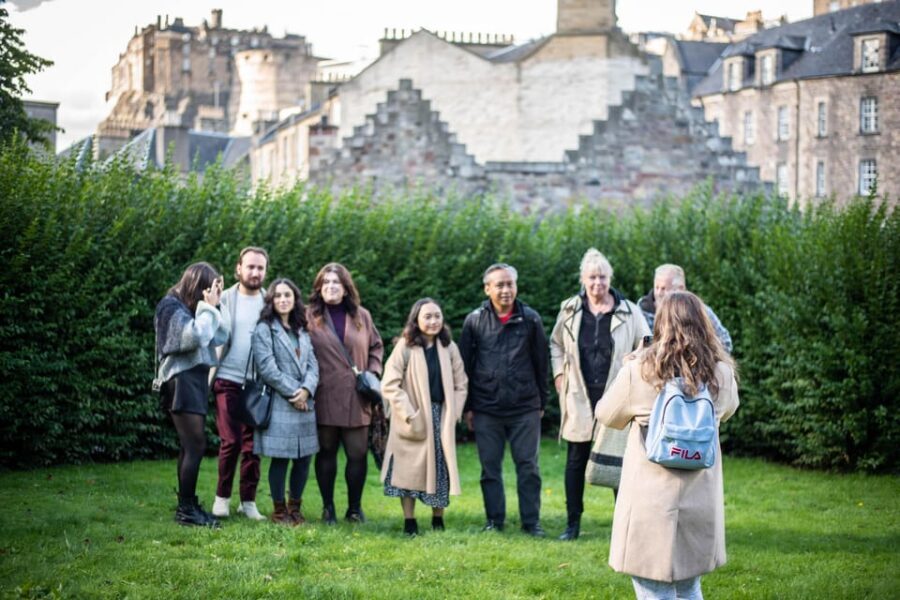 Edinburgh: Harry Potter Wizarding Walking Tour (Private) - Old Town walking time: your best chance for “wow, that’s the vibe”